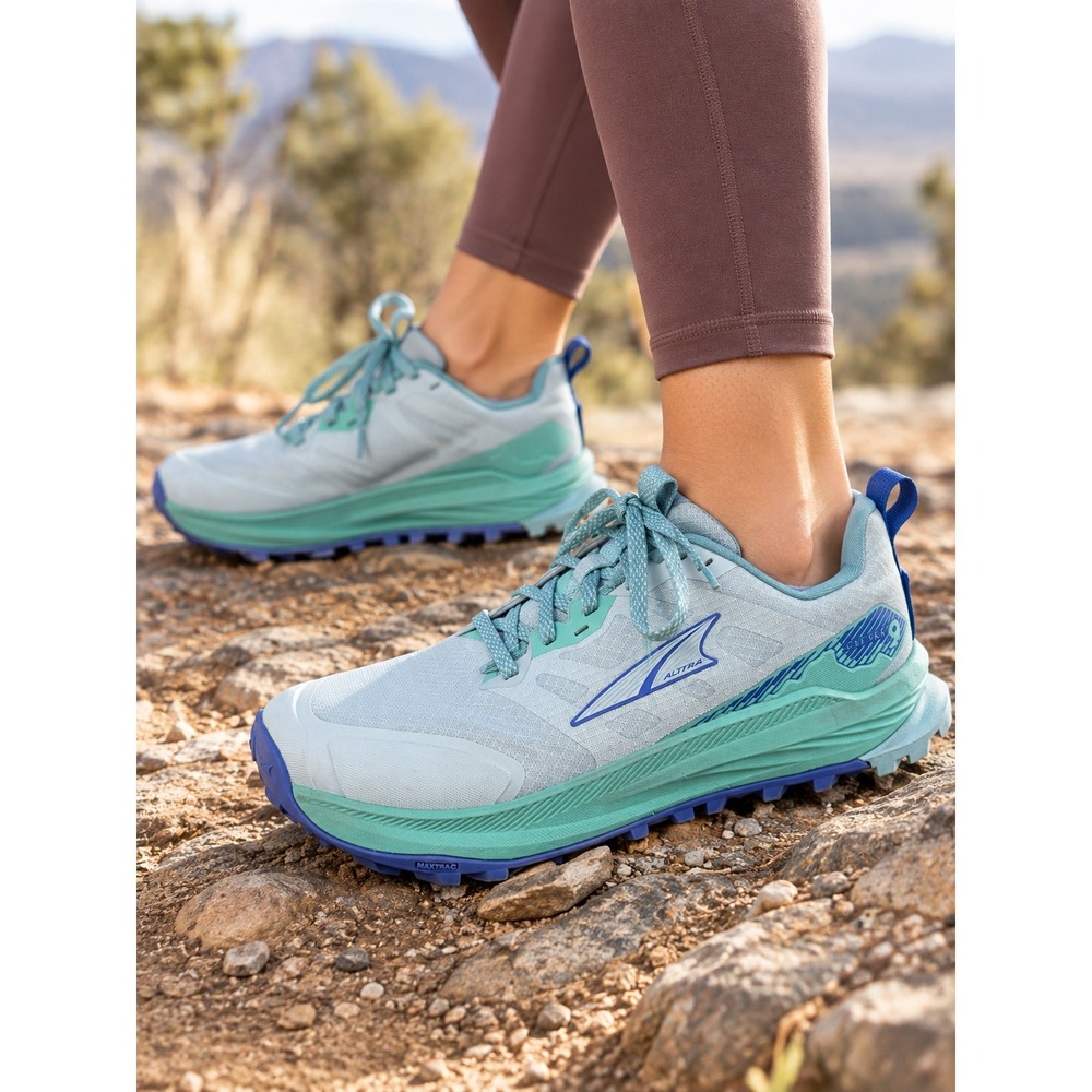 Altra Lone Peak 9 Women's Size 7 Blue Mint Trail Running Hiking Shoes